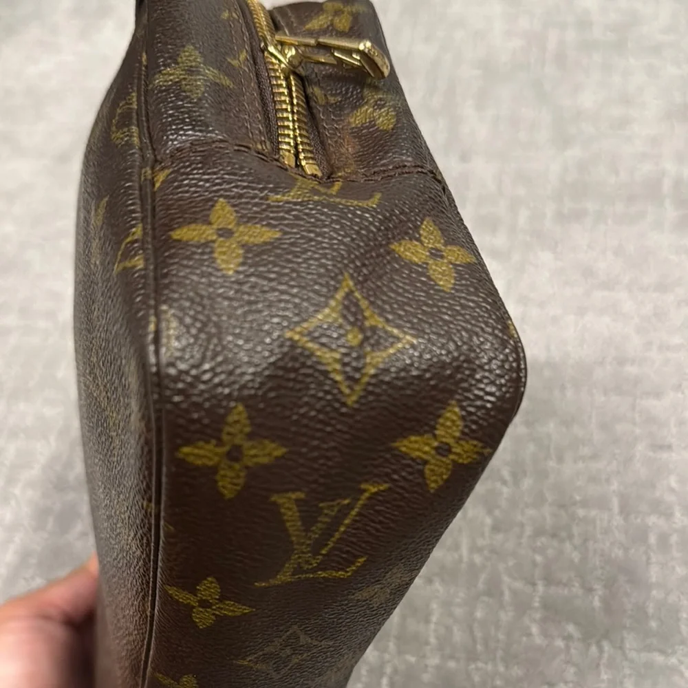 Louis Vuitton Brown Monogram Toiletry Bag - Picture 9 of 11